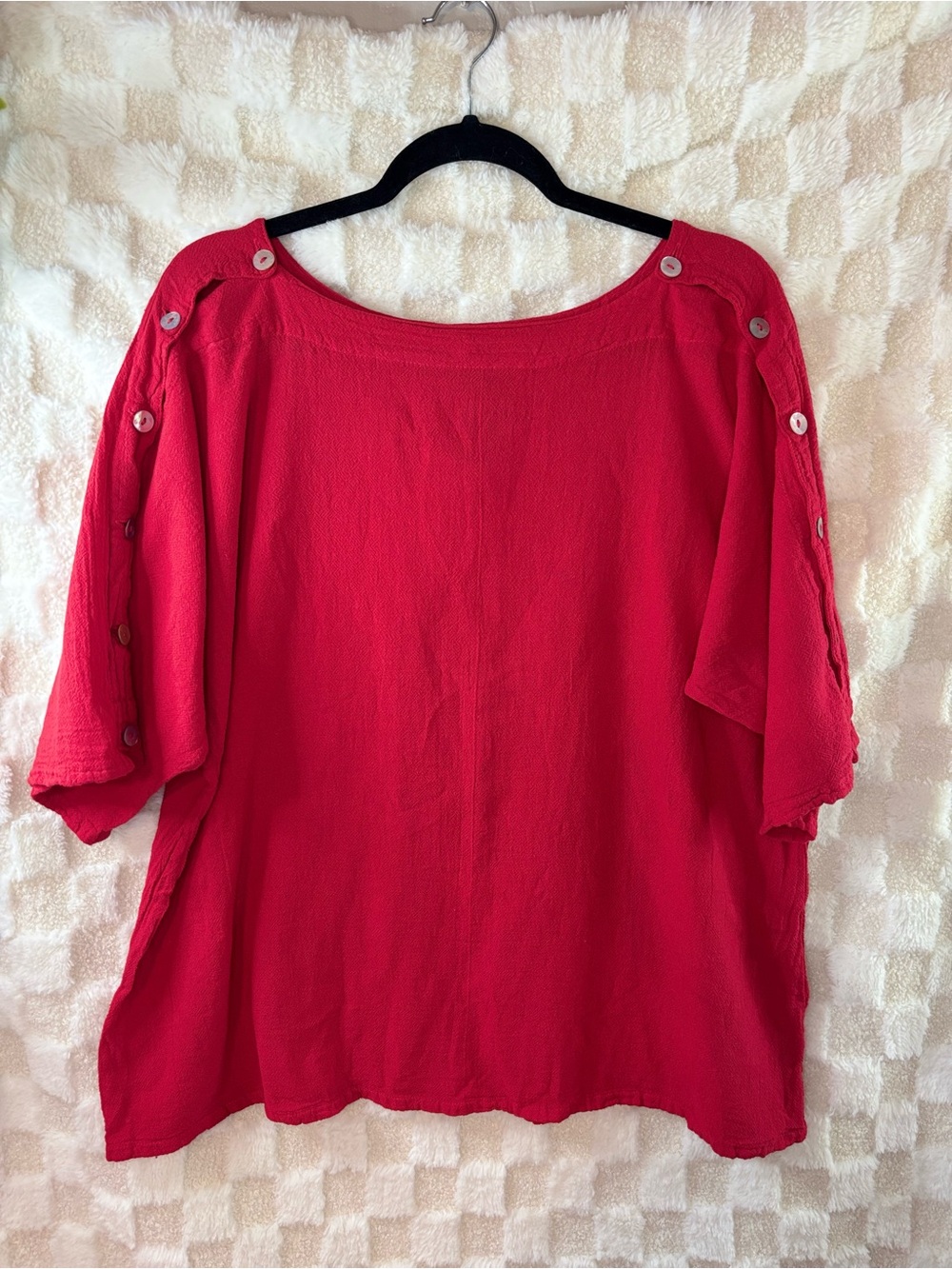 Oh My Gauze! Red Button-Accent Women's Top - size 2